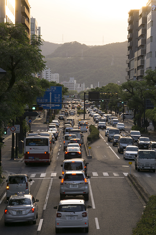 広島市城南通りの夕暮れ